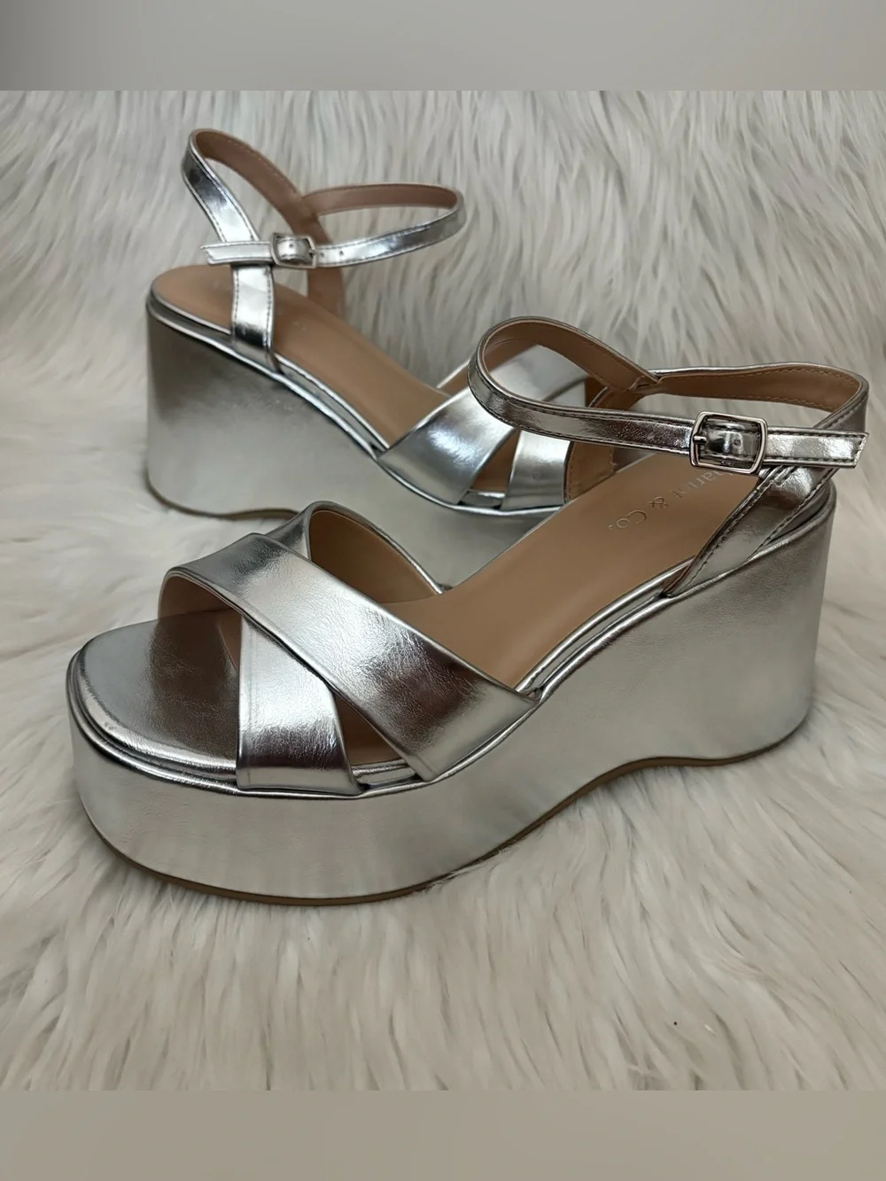 Chariot & Co Daystar Silver Metallic Y2k Style Platform Strappy Sandals